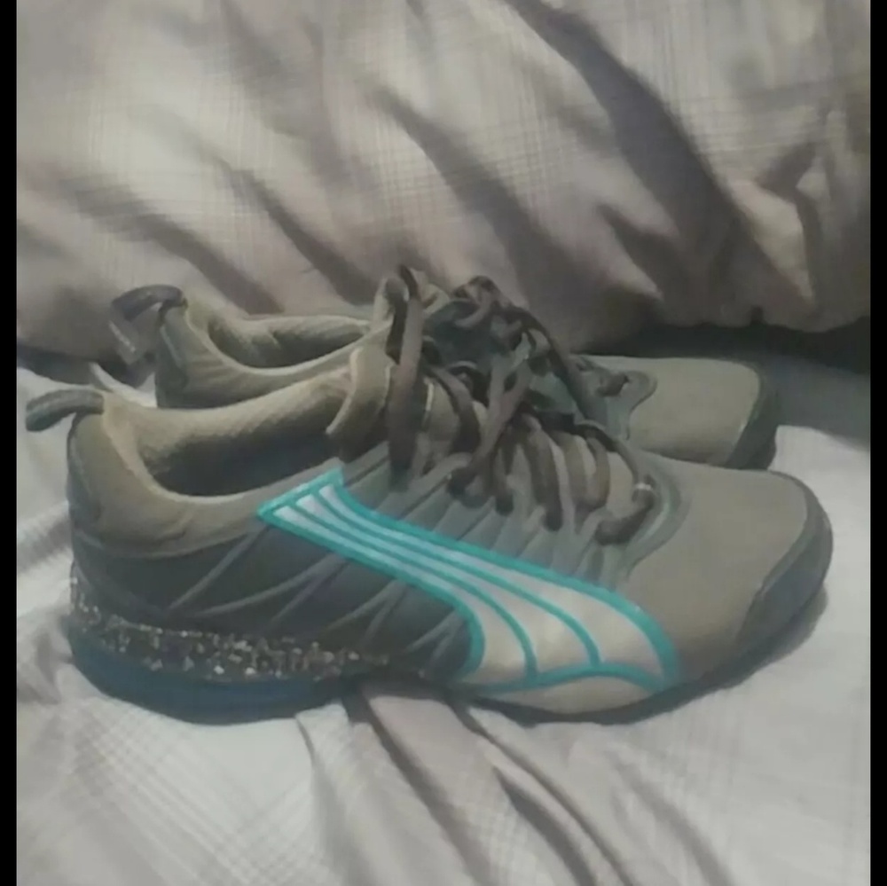 Puma Sneakers