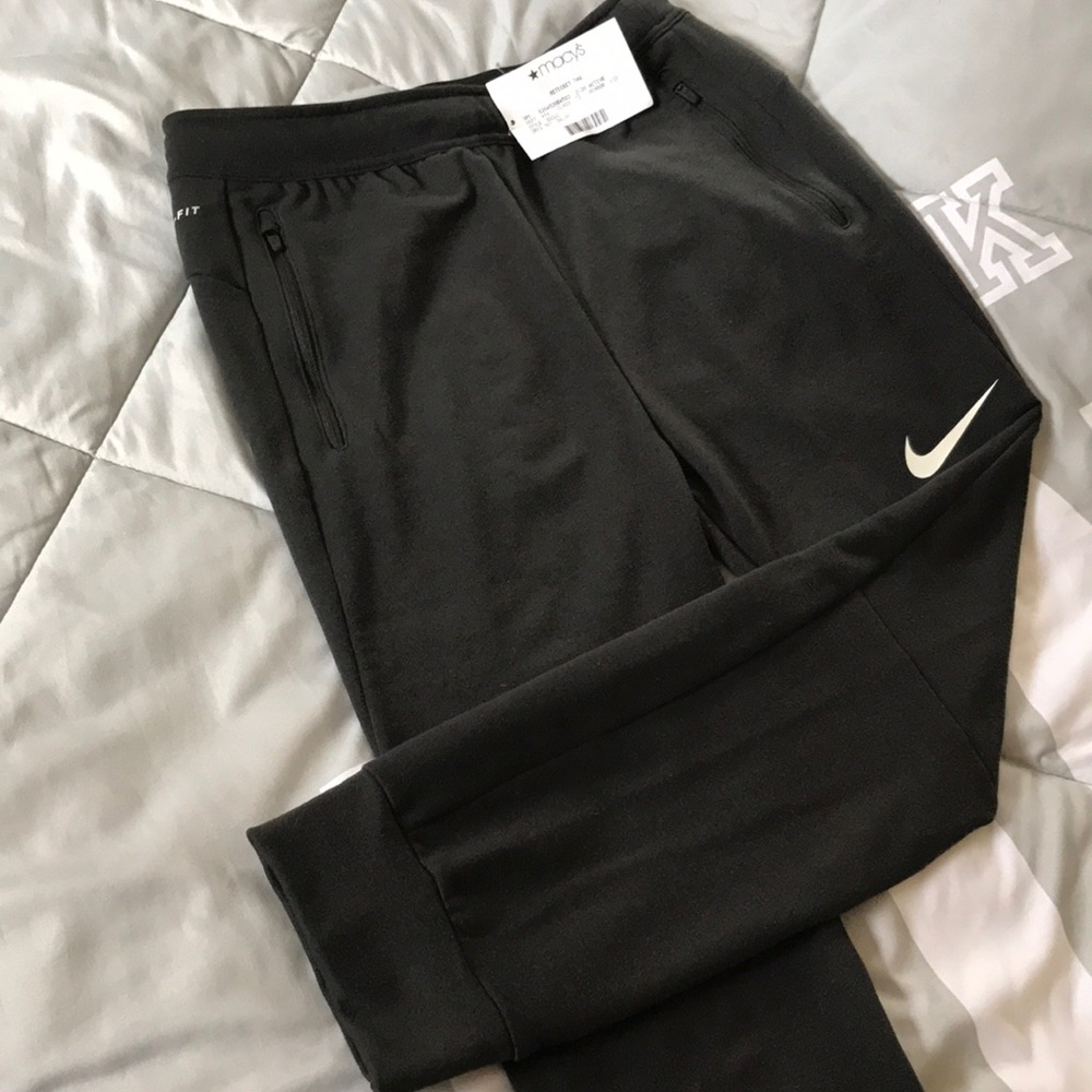 NIKE Dri-Fit