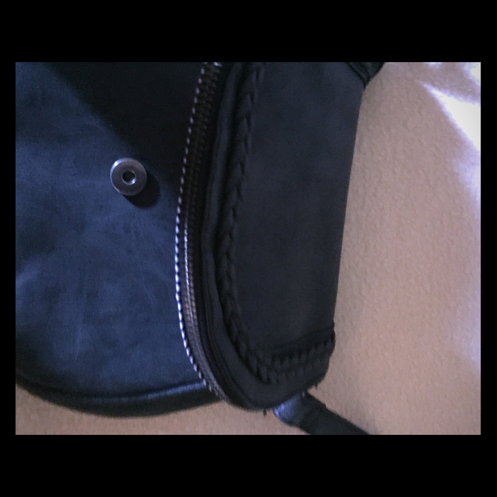 American eagle mid size ladies purse  leather