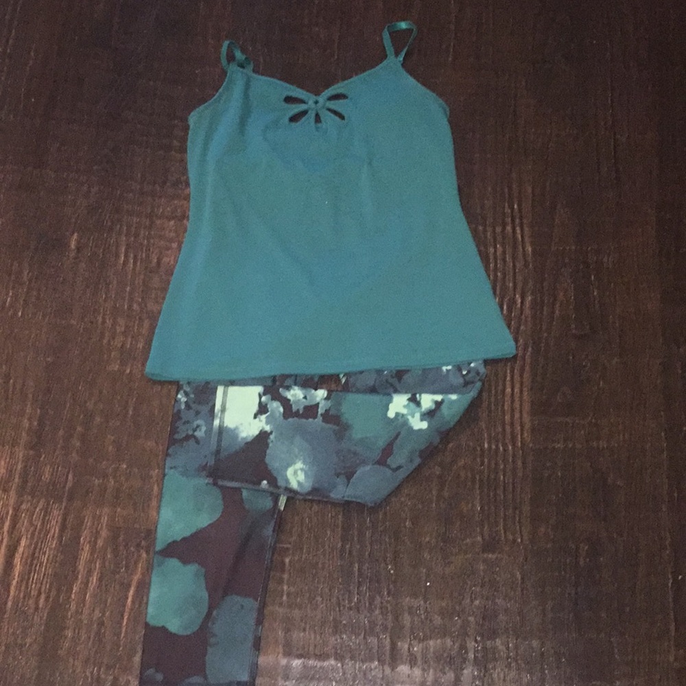Fabletics outfit size small