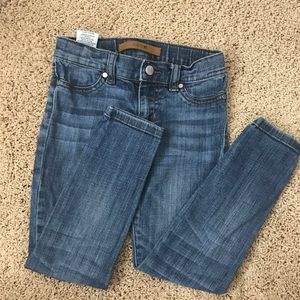 Joes jeans, girls size 6. Light wash.