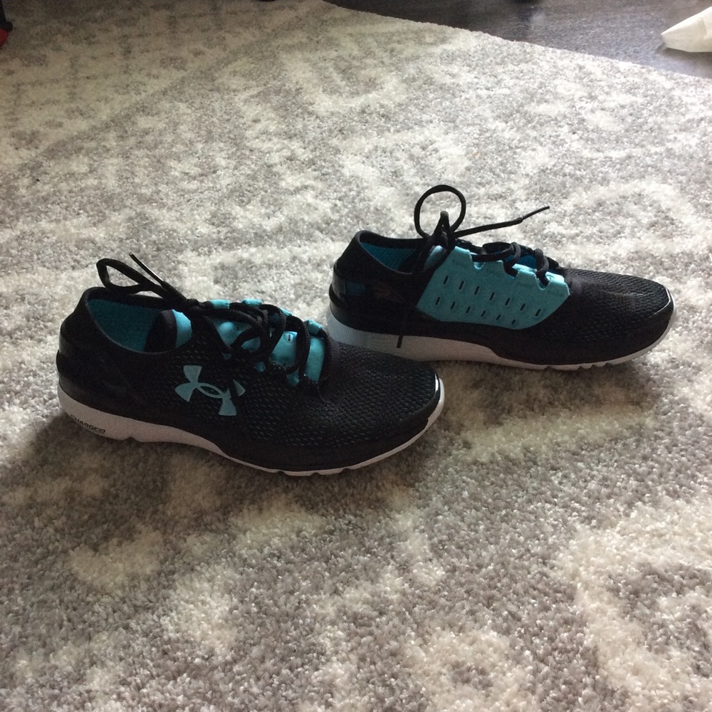 Women's Under Armour Sneakers 7.5