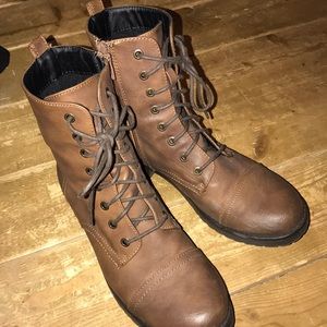 leather combat boots (worn twice)