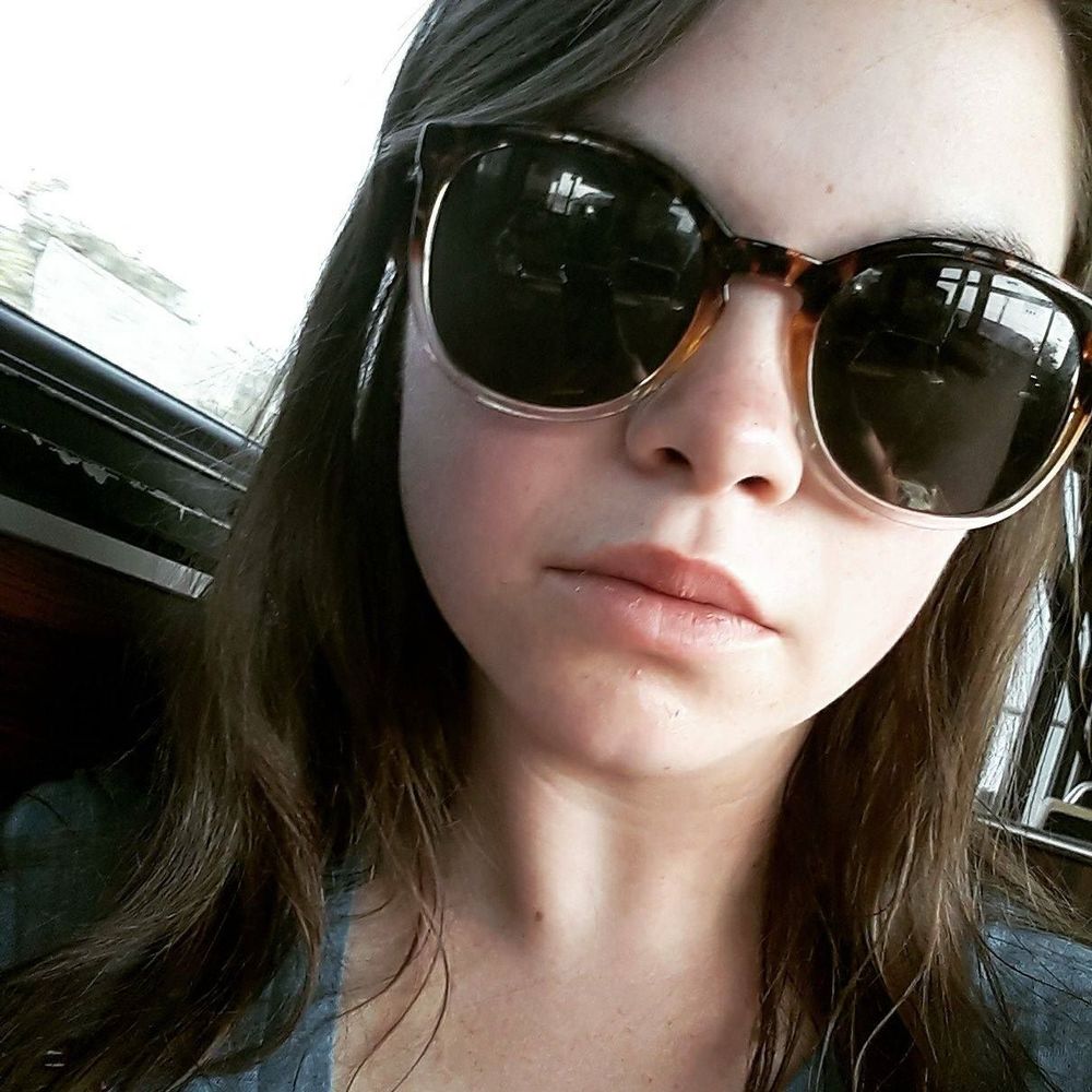 Meet your Posher, Carrie