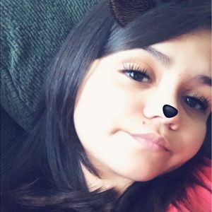 Meet your Posher, Perla