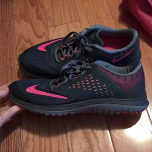 Nike FS Lite Run 2 sneakers!