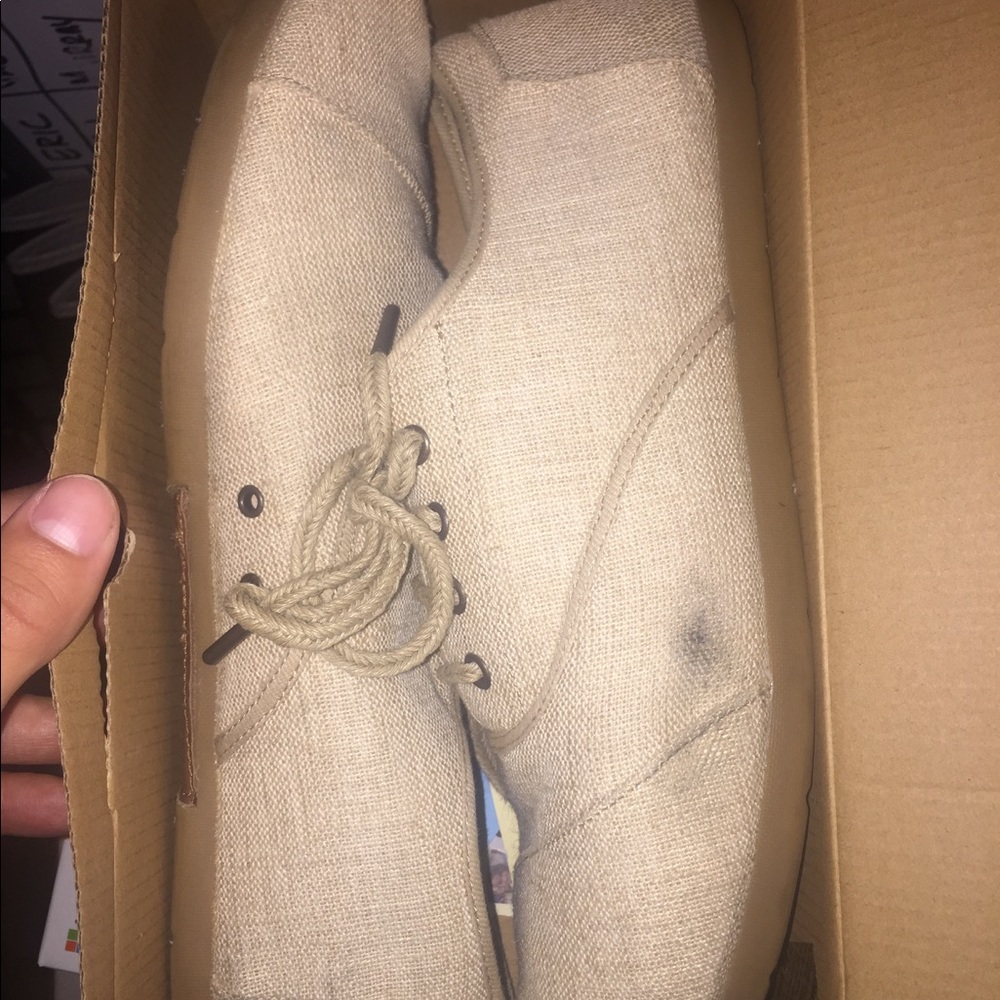 Toms Tan with Laces Size 13