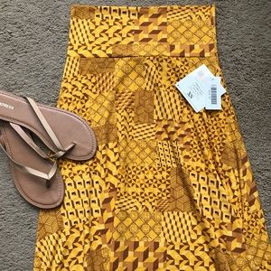 LuLaRoe Azure skirt