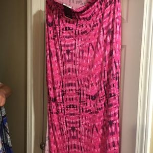 Maxi skirt size large new with tags