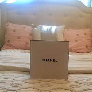 Chanel Beauty Box