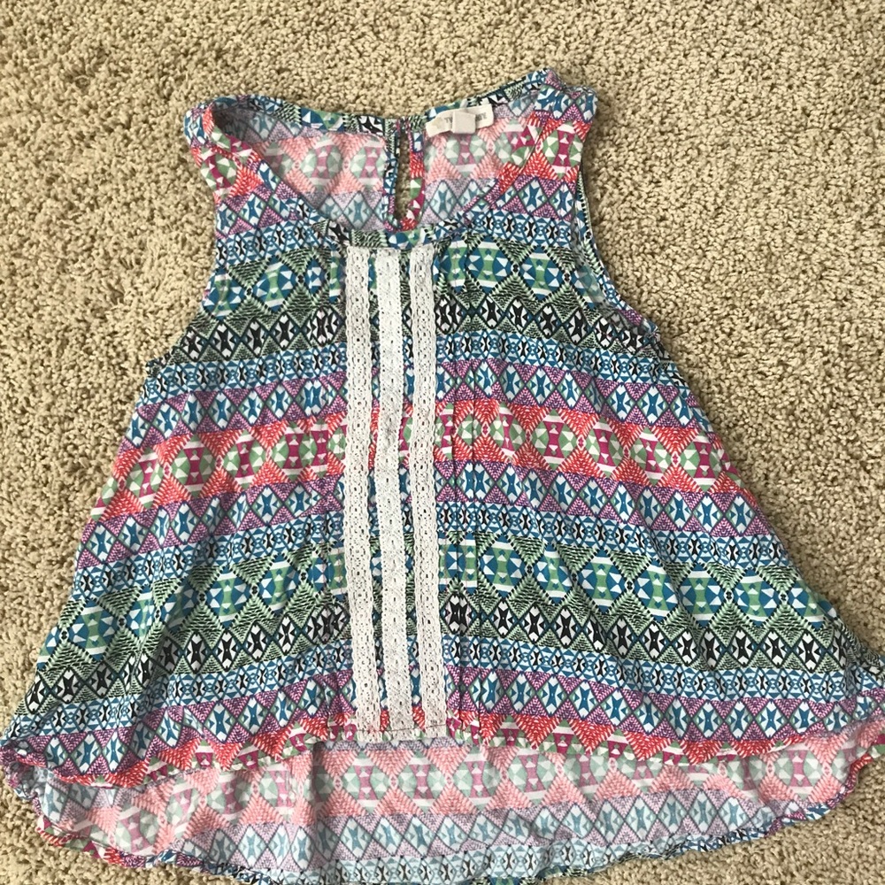 Girls Sleeveless Top, size 7/8. Multicolor
