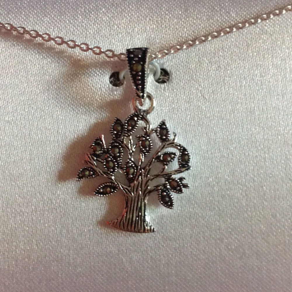 Silver tree necklace