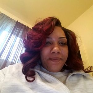 Meet your Posher, Desiree