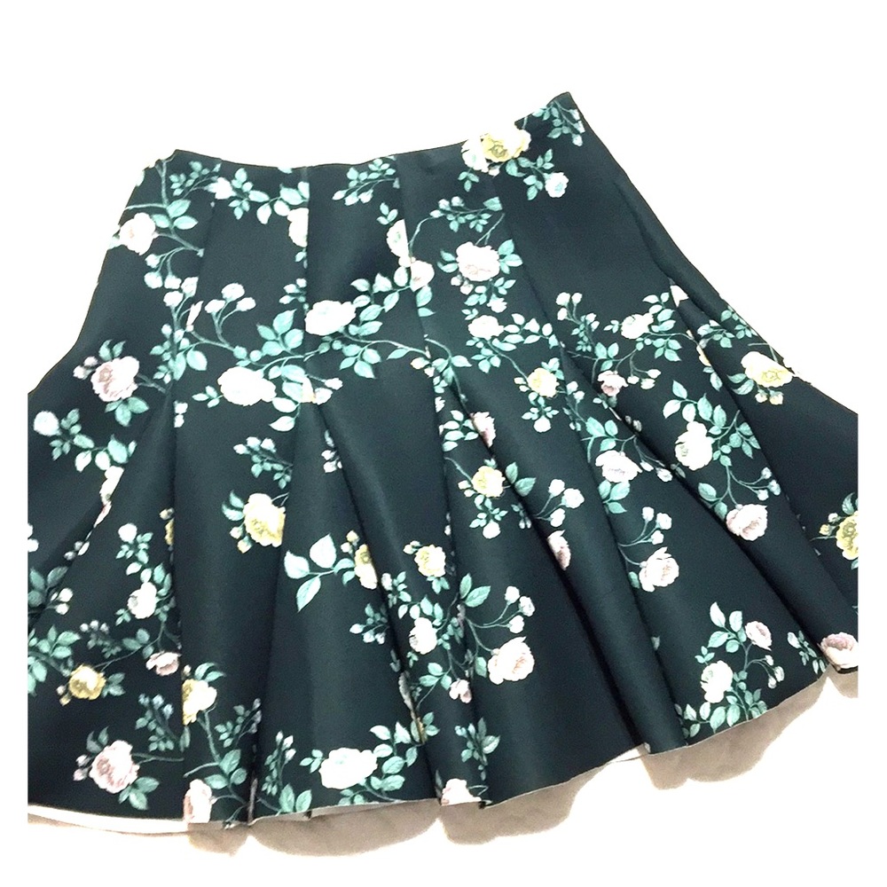 HOLIDAY SALE Lauren Conrad RUNWAY Floral Skirt [NWOT]