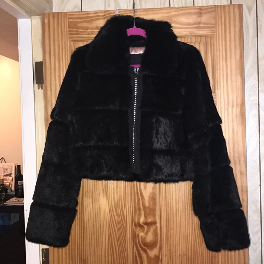 Cropped Rockawear Black REAL fur Jacket