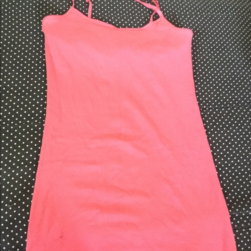 Tank Tops - Picture 3 of 8