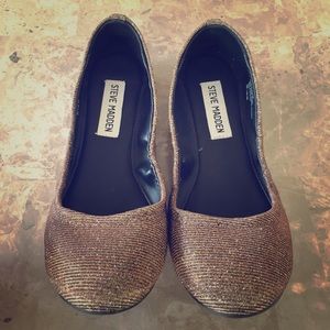 Steve Madden Gold Flats !