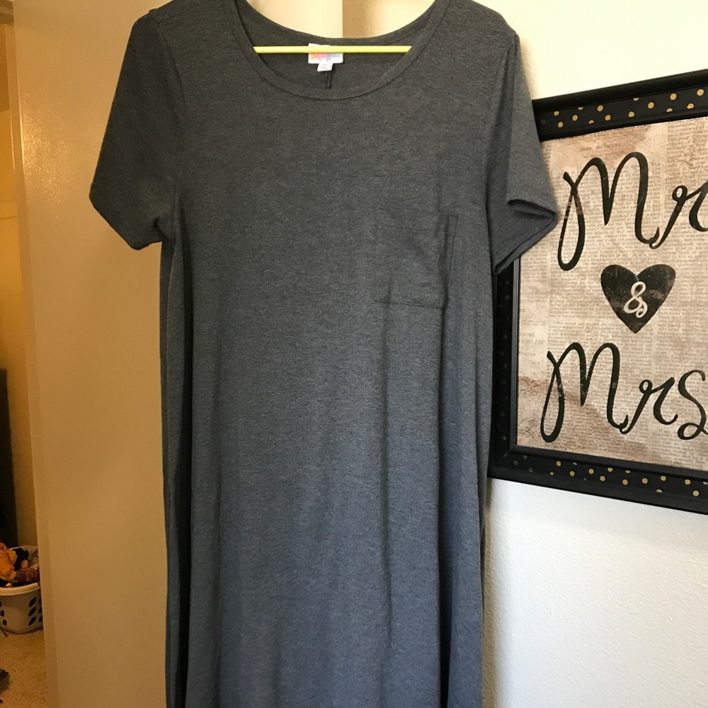 Carly Dress Size Medium-LulaRoe