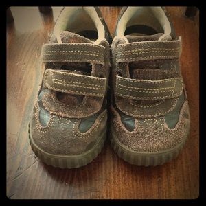 Stride-Rite leather Velcro boys shoes