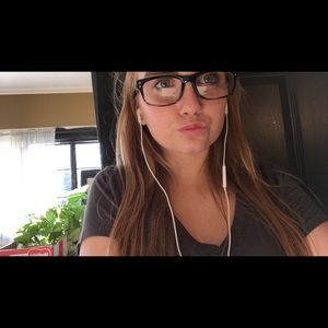 Meet your Posher, Isabella