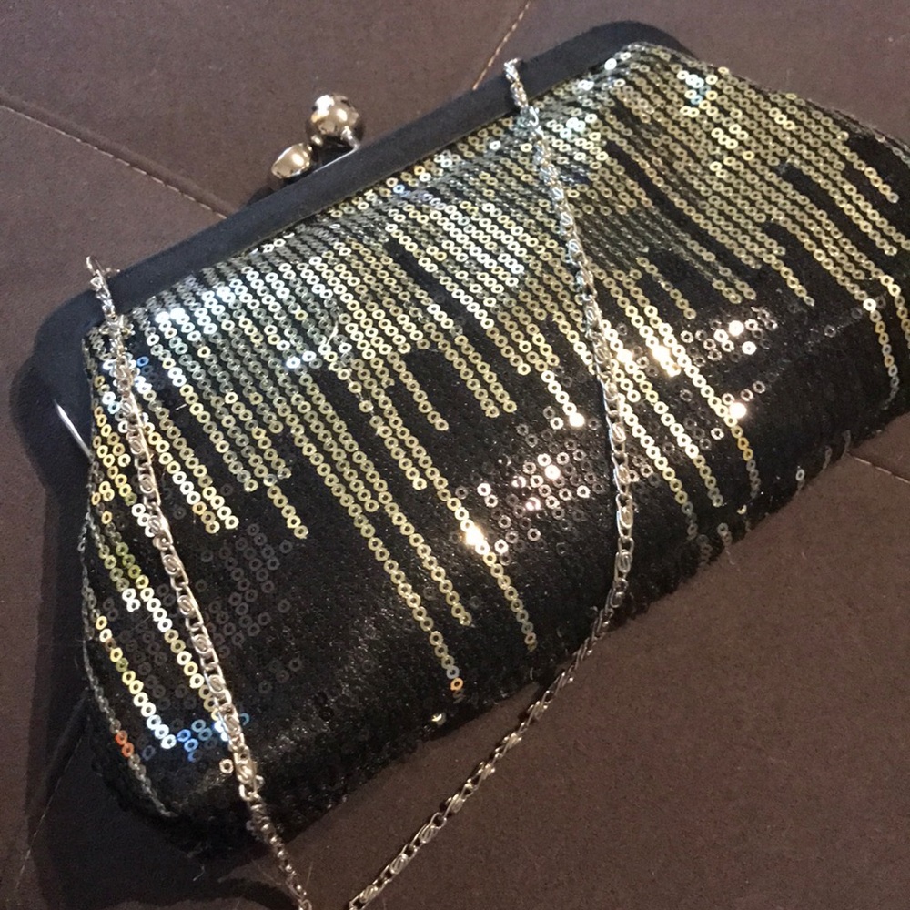 Sequence Wallet Clutch Wristlet On Chain - image 3