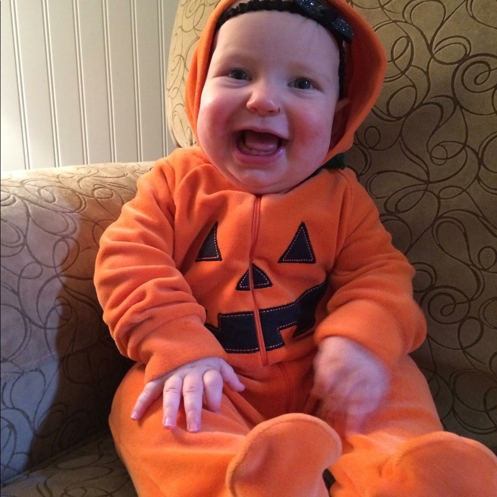 Pumpkin 🎃 Velour zip up footie