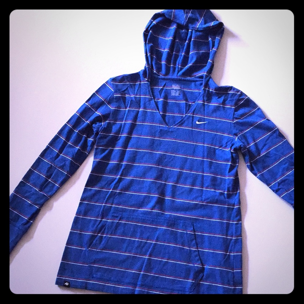 Retro Nike Hoodie Tee