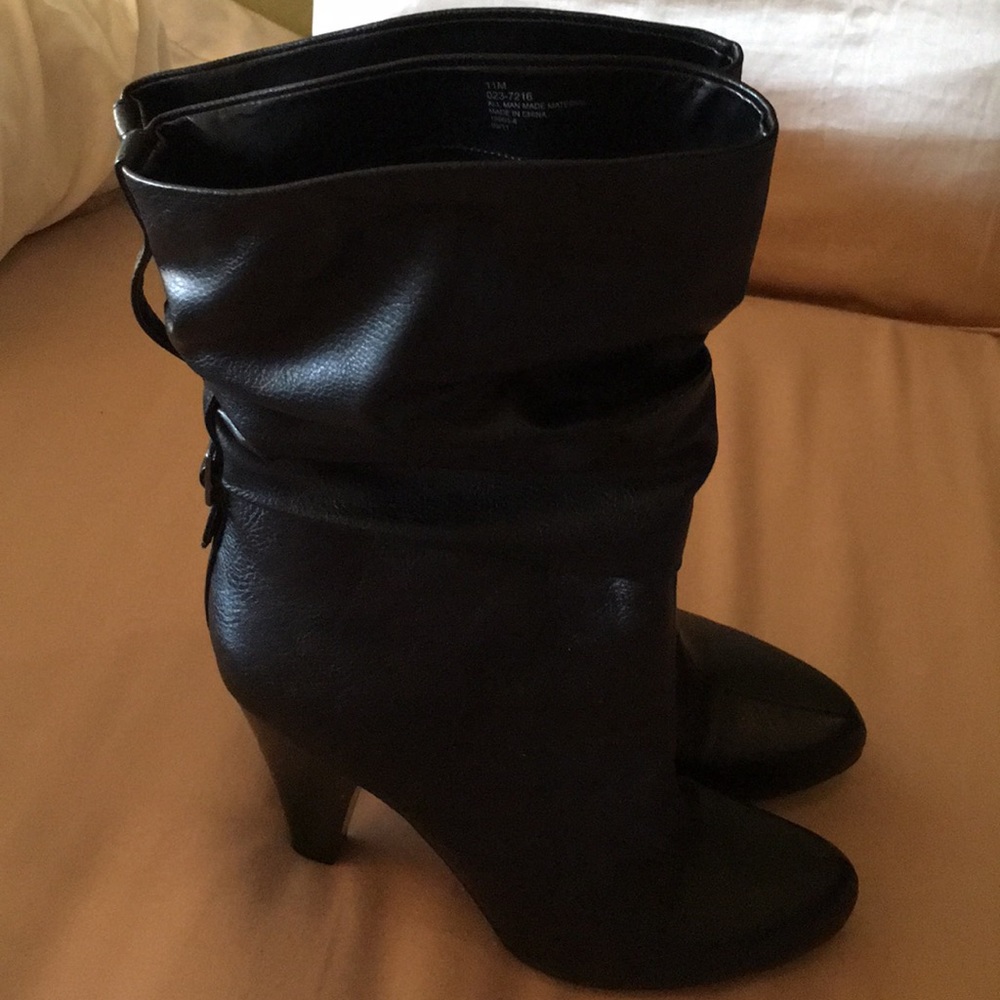 Black boots, calf height