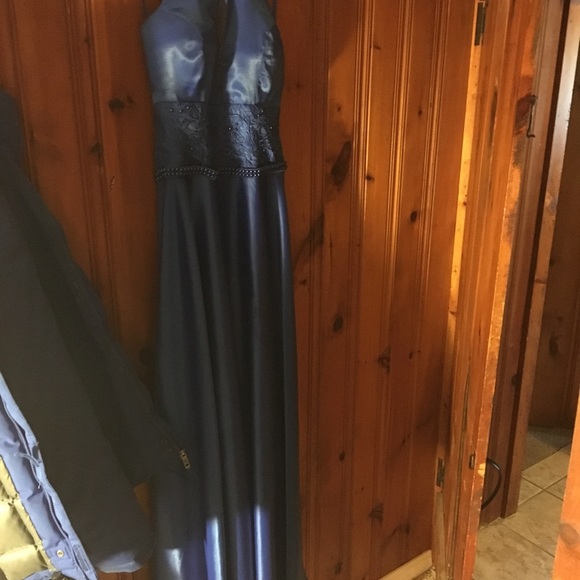 Evening dress - Picture 2 of 2