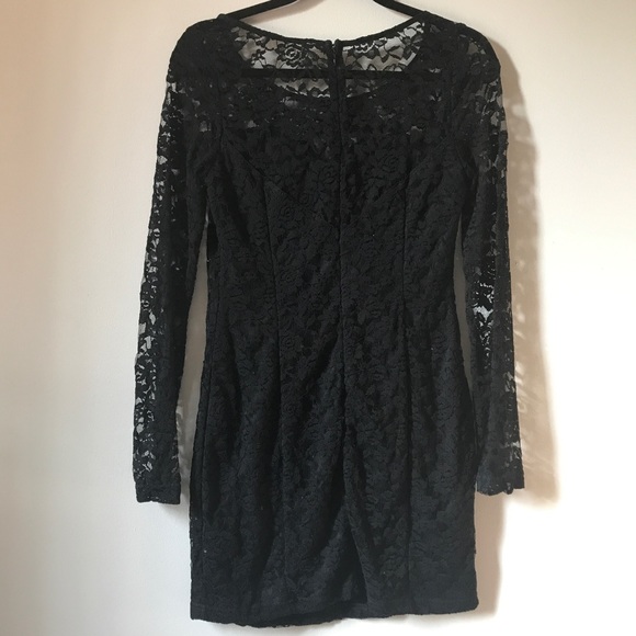 LAST CHANCE - Black Midi Lace Dress - Picture 4 of 4