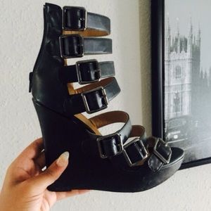 Gladiator wedges