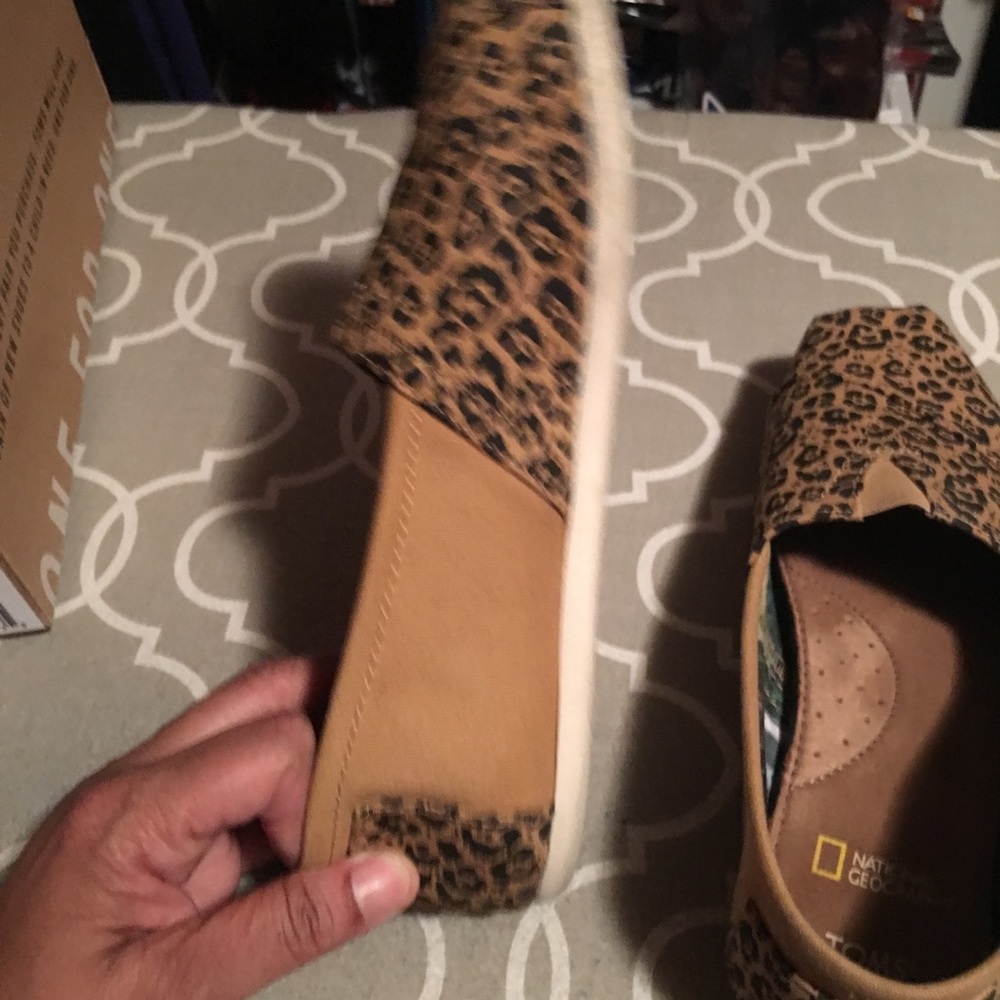 Like New Tan Canvas Cheetah Toms