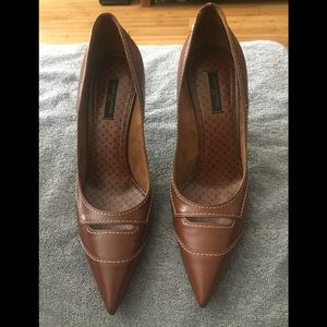 LOUIS Vuitton heels.