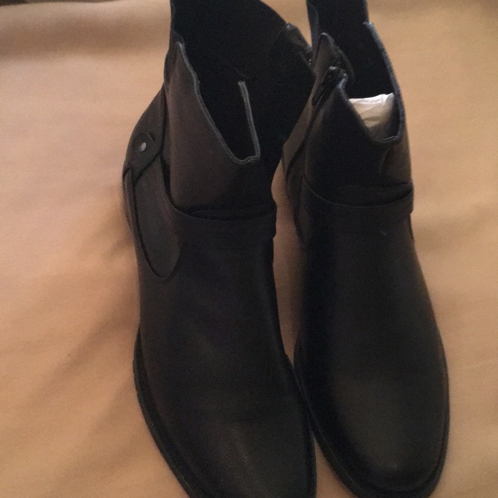 Black Flat Ankle Boots (New)