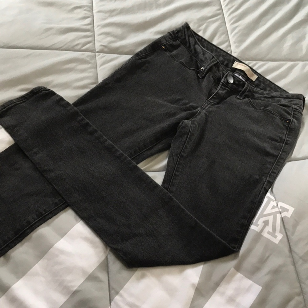 🖤 N.B. Skinny Jeans 🖤