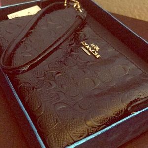 Brand New - Coach Wristlet Black