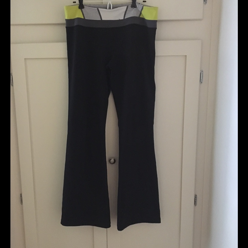 LuluLemon Reversible a Yoga Pants