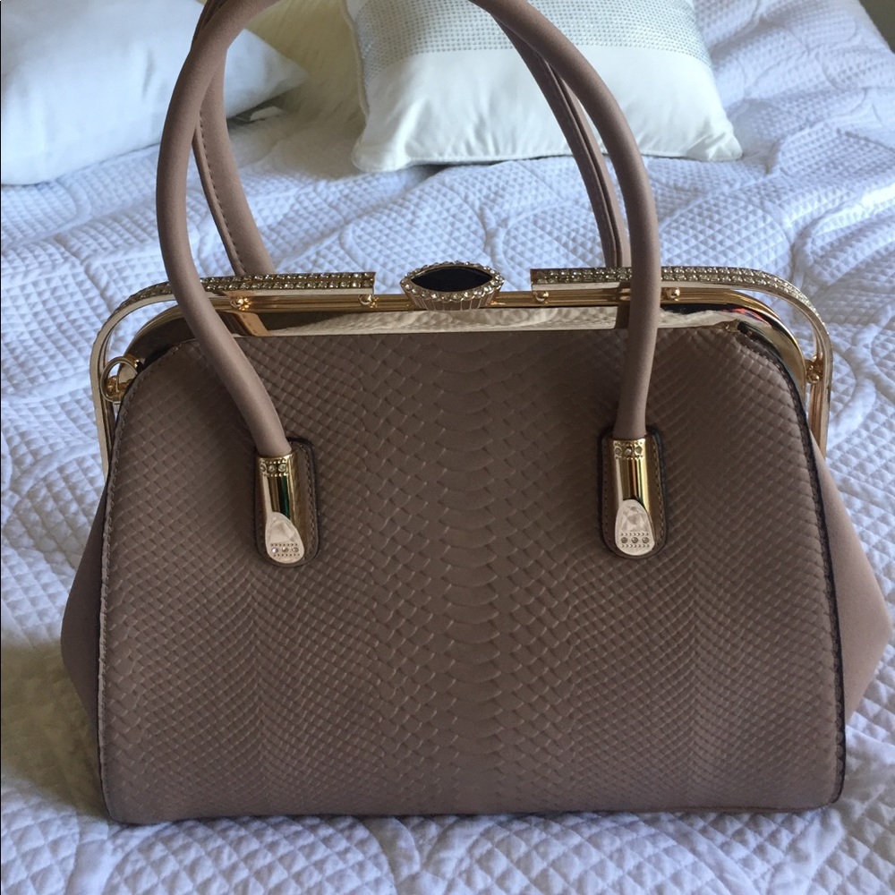 NEW FASHION UNIQUE PURSE