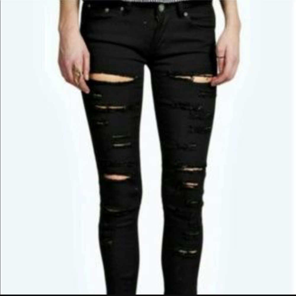 Forever 21 Destroyed Black Skinny Jeans
