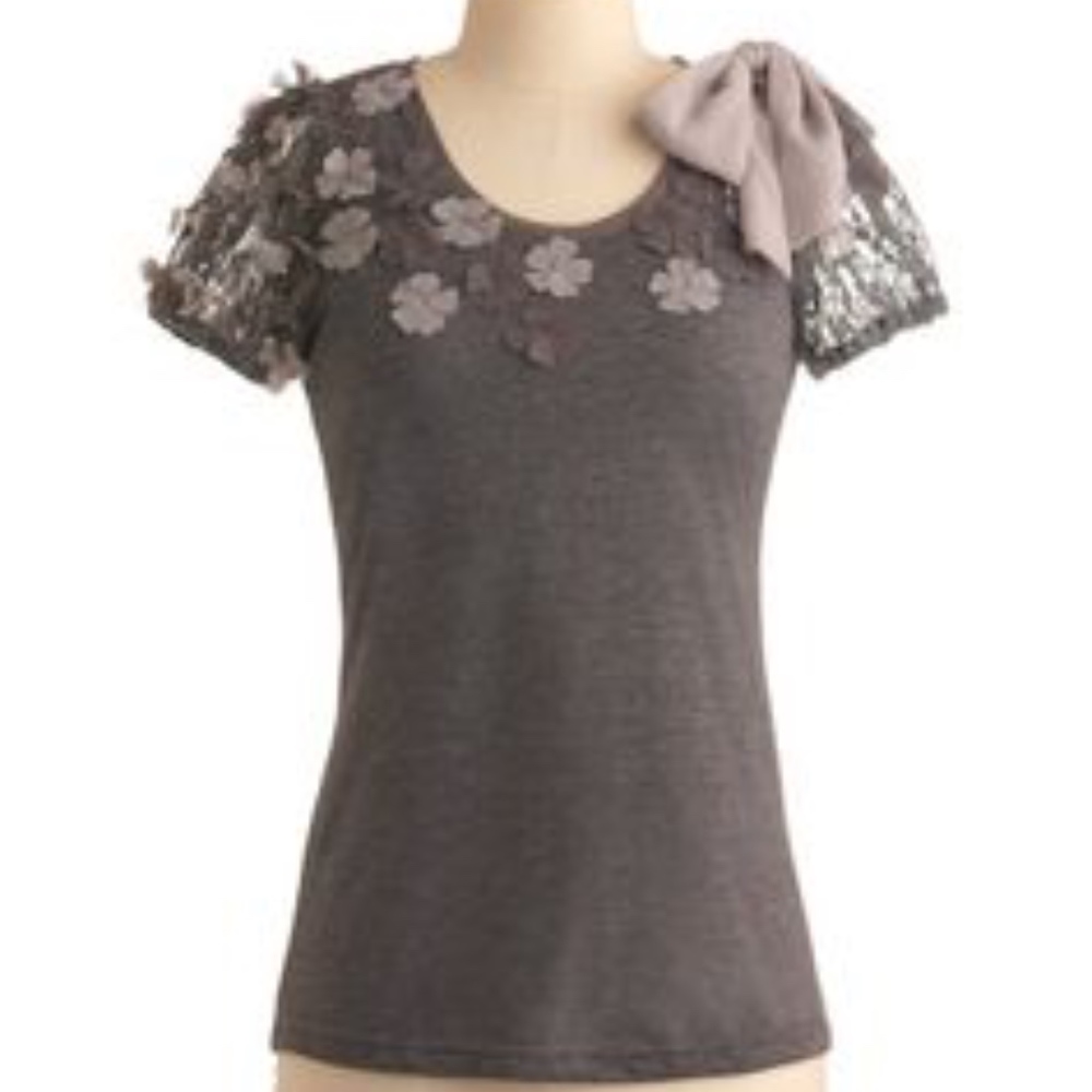 Modcloth Ryu Floral Rain Top