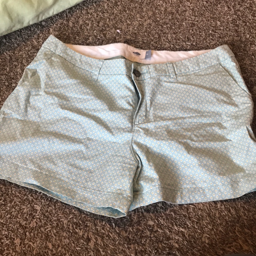 Old Navy Daisy Shorts