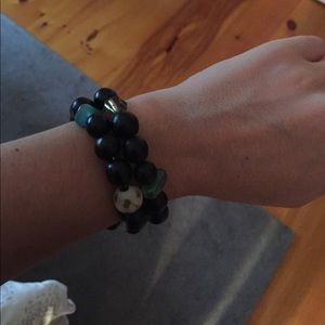 Pretty black beaded bracelet
