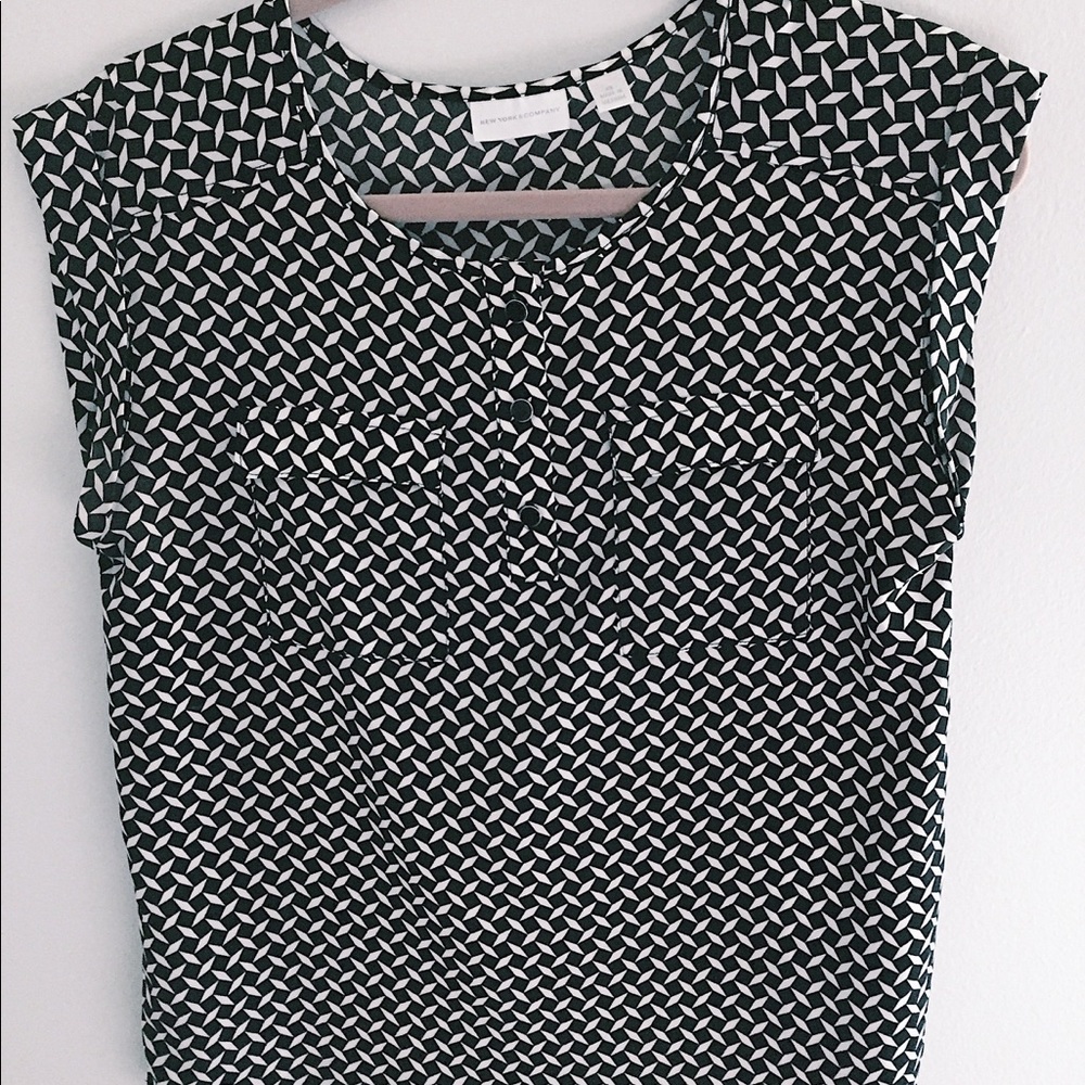 New York & Company Short Sleeve Blouse