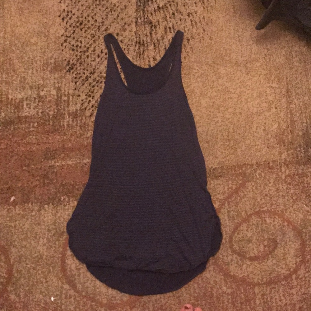 Super cute LULULEMON tank! (Navy)
