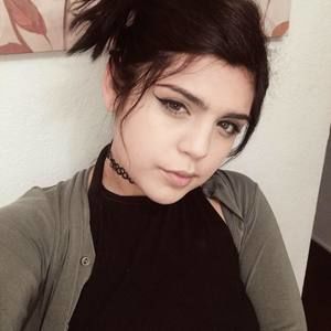 Meet your Posher, Sarahh