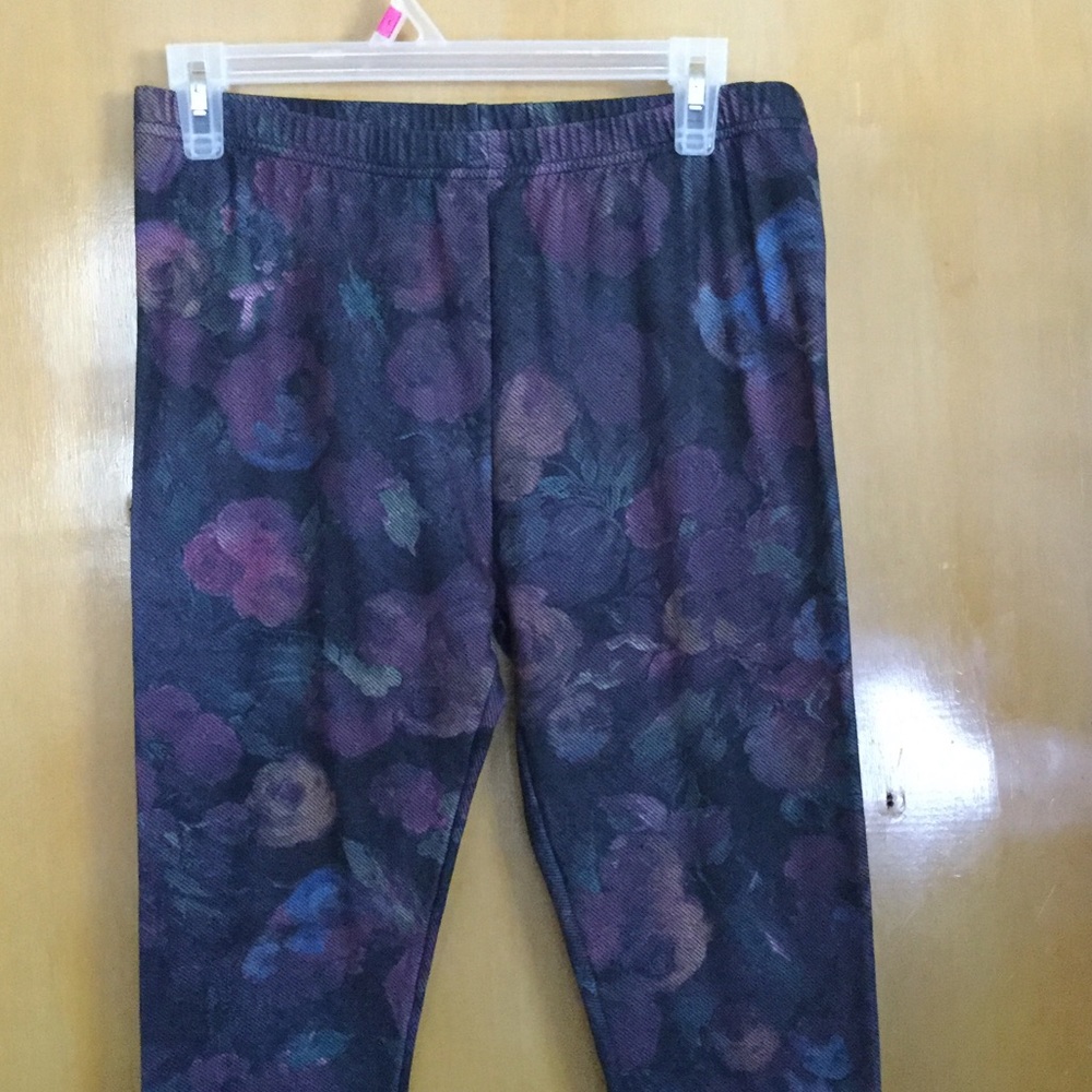 Jessica Simpson leggings
