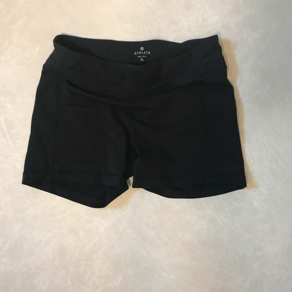 athleta kickbooty yoga shorts black xl