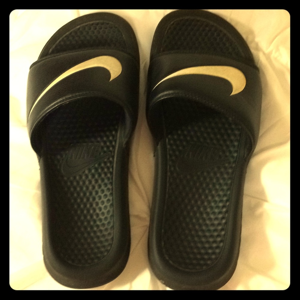 Nike slides