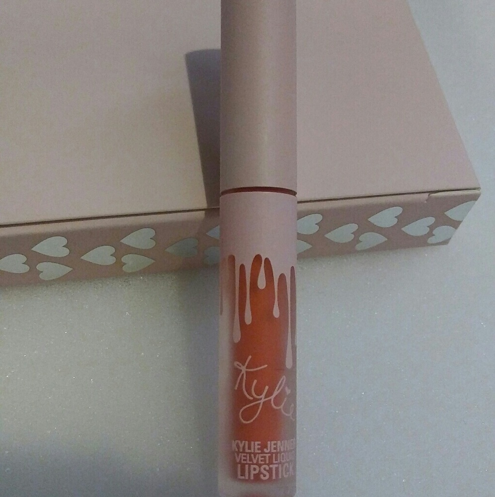 One Kylie Jenner Mini lipstick
