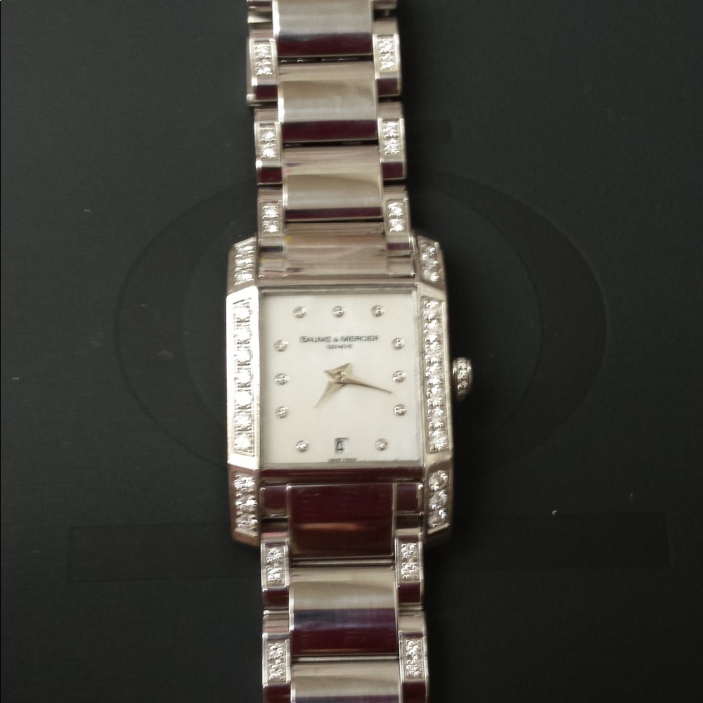 Baume & Mercier Hampton style women's watch